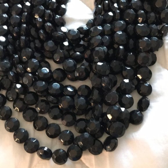 Beautiful black 12 strand beaded necklace - Picture 4 of 4